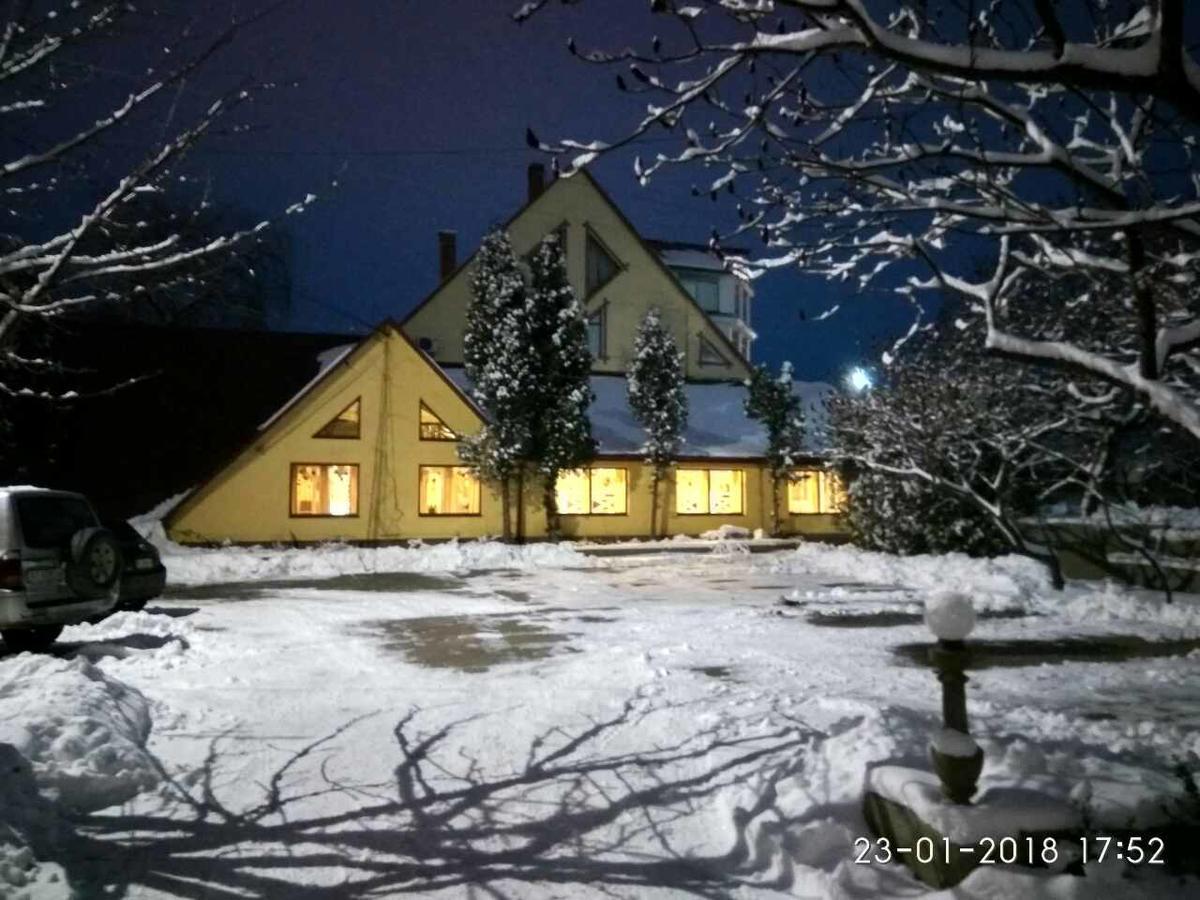 Zabava Guest House Ivano-Frankivsk Exterior foto